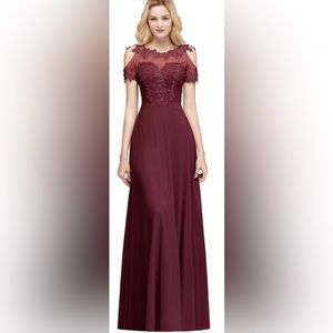 Formal beaded/mesh floor length burgundy gown. NWT. Estimated size 4.